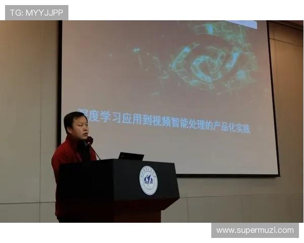 李伟独家分享飞盘技巧与心得体会助你提升飞盘水平的秘诀