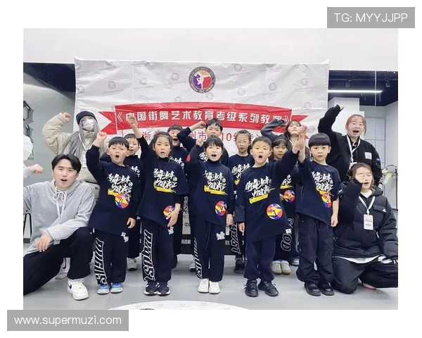 深圳街舞队协作之道：探索团队配合与舞蹈艺术的完美融合