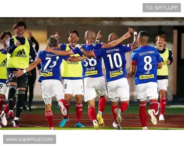 曼彻斯特联迎战斯旺西全力争胜期待精彩对决 曼彻斯特联迎战斯旺西全力争胜期待精彩对决