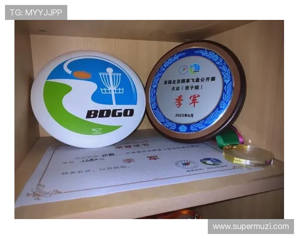 北京飞盘队在攀岩联赛中的团队协作表现分析与点评