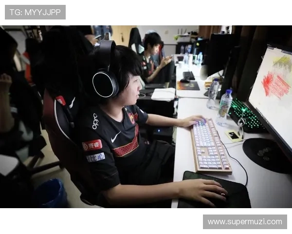 FPX在Major赛中的耐力表现分析与战术解读 FPX在Major赛中的耐力表现分析与战术解读