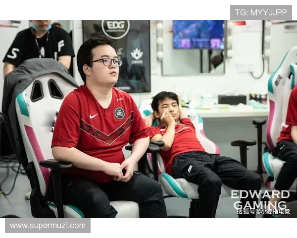 EDG在大师赛中的状态分析与表现评估探讨